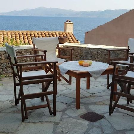 Athina Guesthouse Monemvasía Buitenkant foto