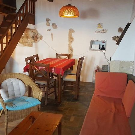 Athina Guesthouse Monemvasía Buitenkant foto