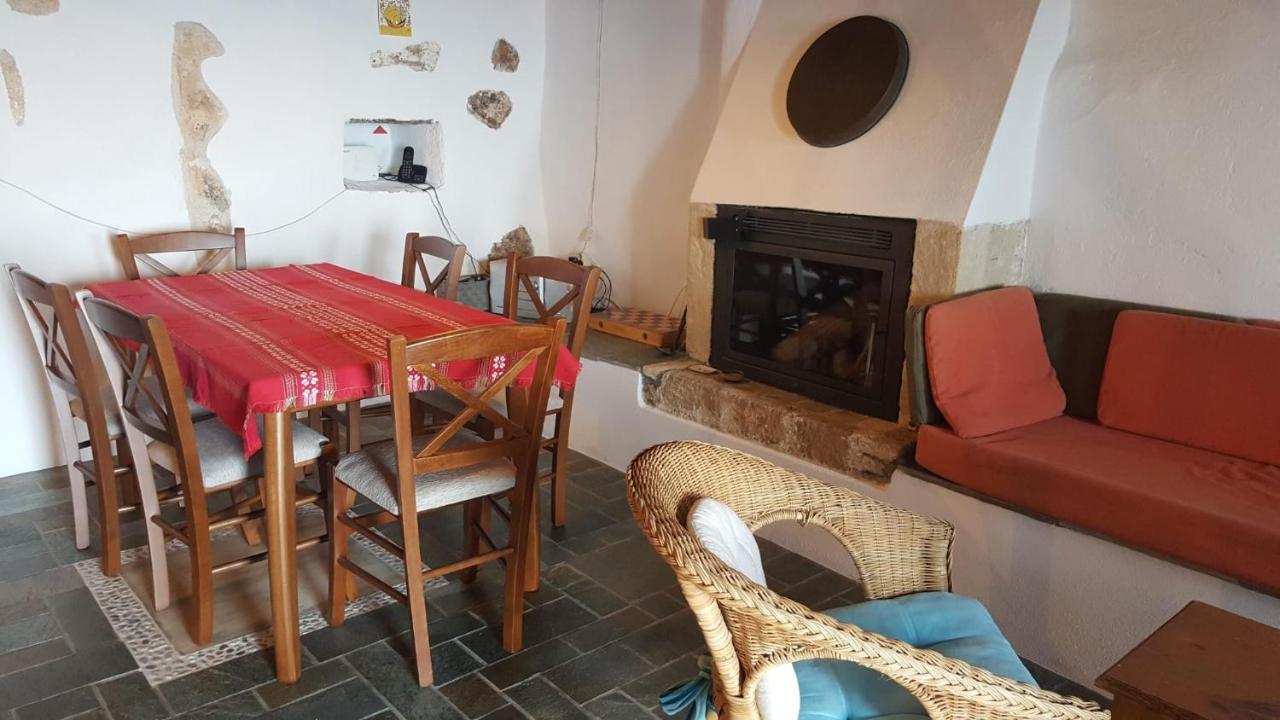 Athina Guesthouse Monemvasía Buitenkant foto